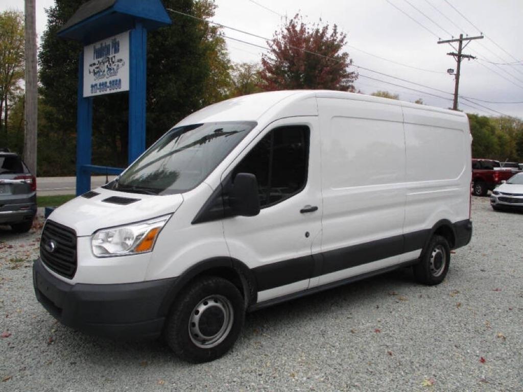 Ford Transit 250 Van Med. Roof w/Sliding Pass. 148-in. WB 2018