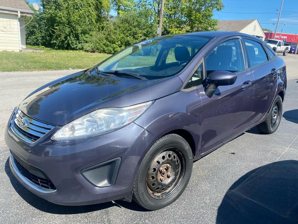 Ford Fiesta SE Sedan 2012