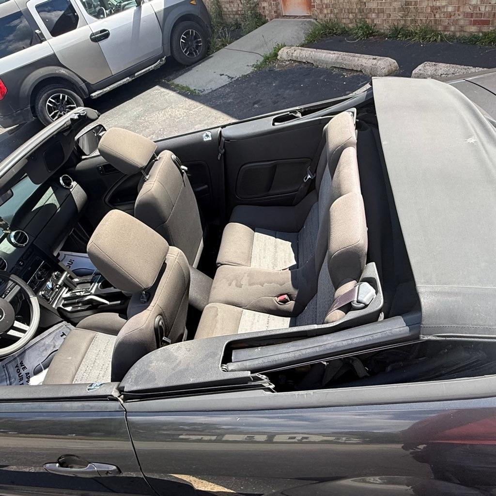 Ford Mustang V6 Deluxe Convertible 2007