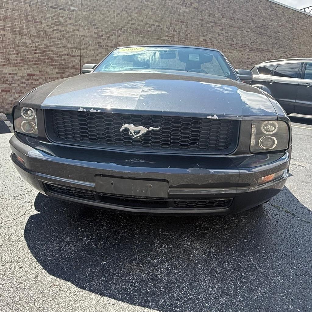 Ford Mustang V6 Deluxe Convertible 2007