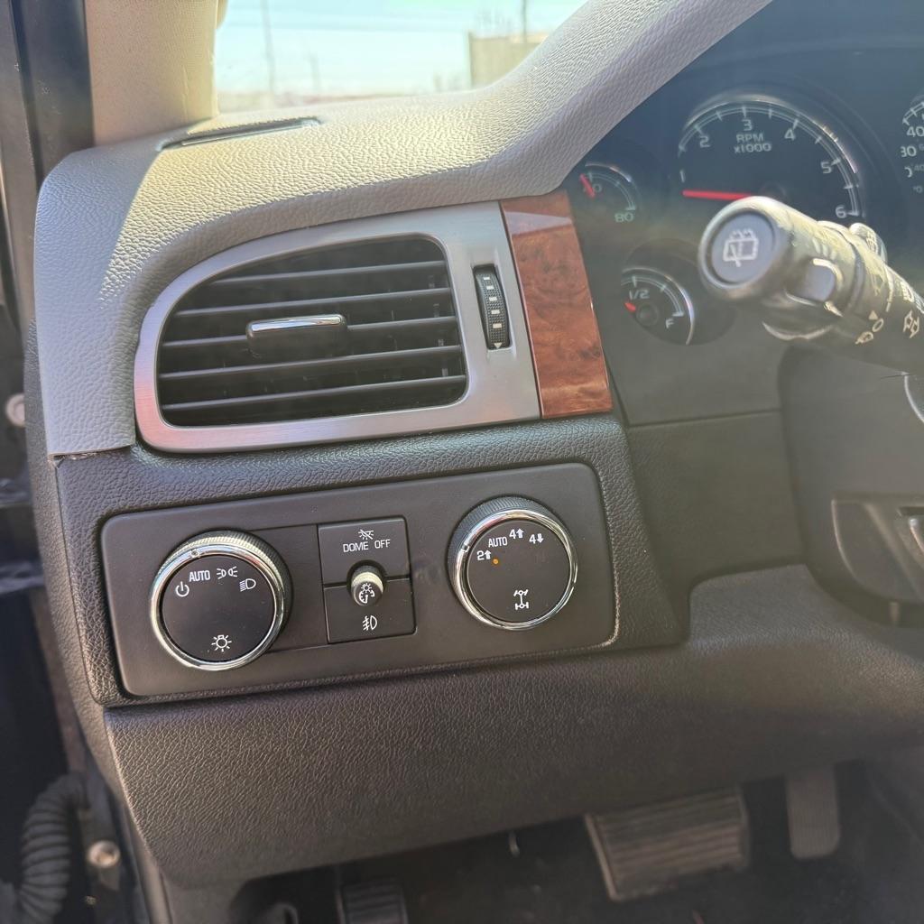 Chevrolet Tahoe LT 4WD 2012