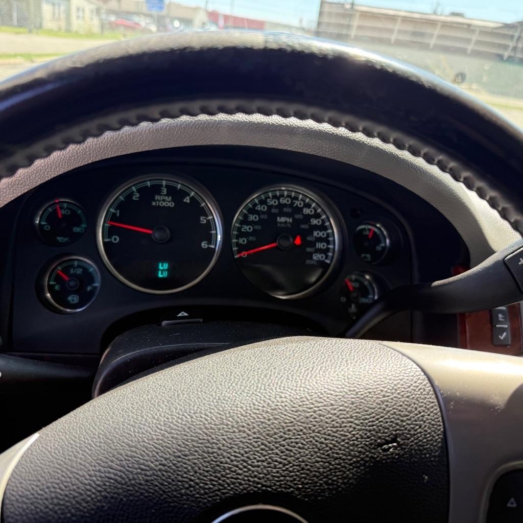 Chevrolet Tahoe LT 4WD 2012