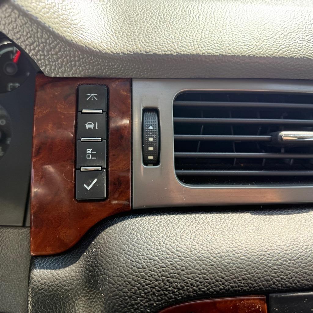 Chevrolet Tahoe LT 4WD 2012