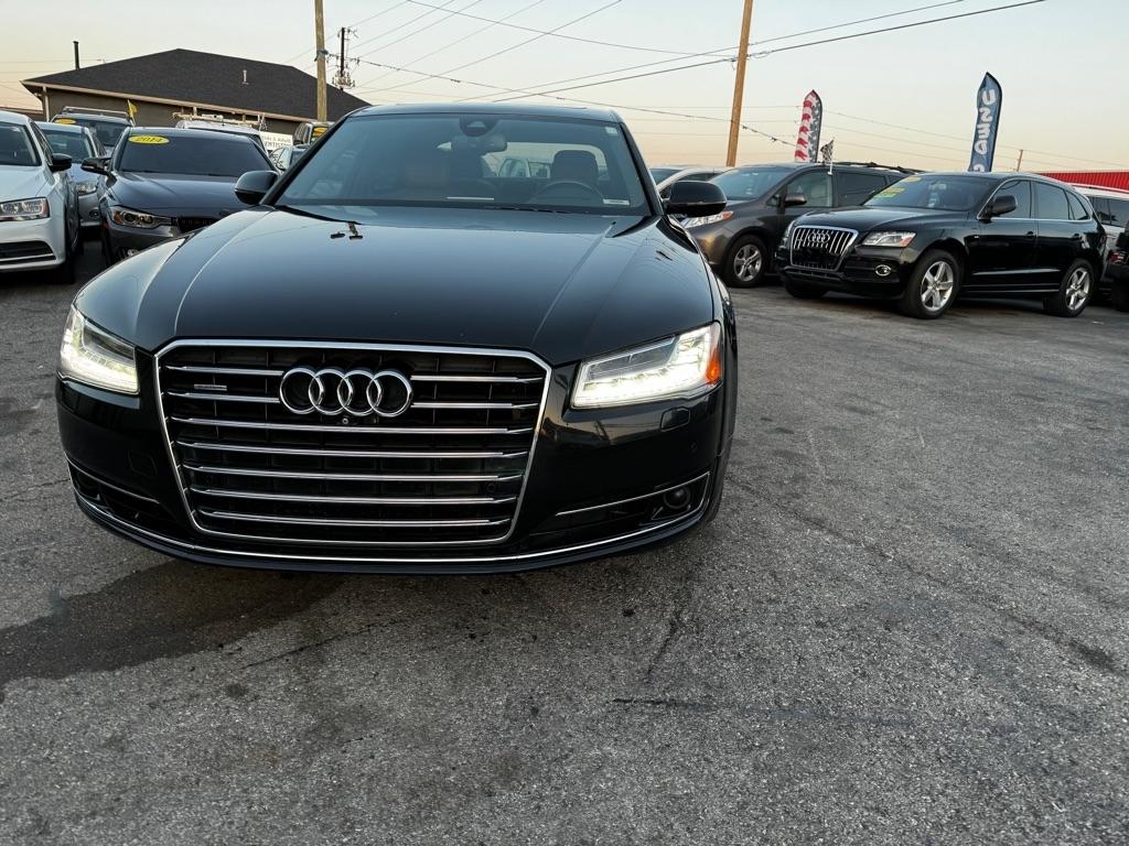 Audi A8 L 4.0T quattro 2015