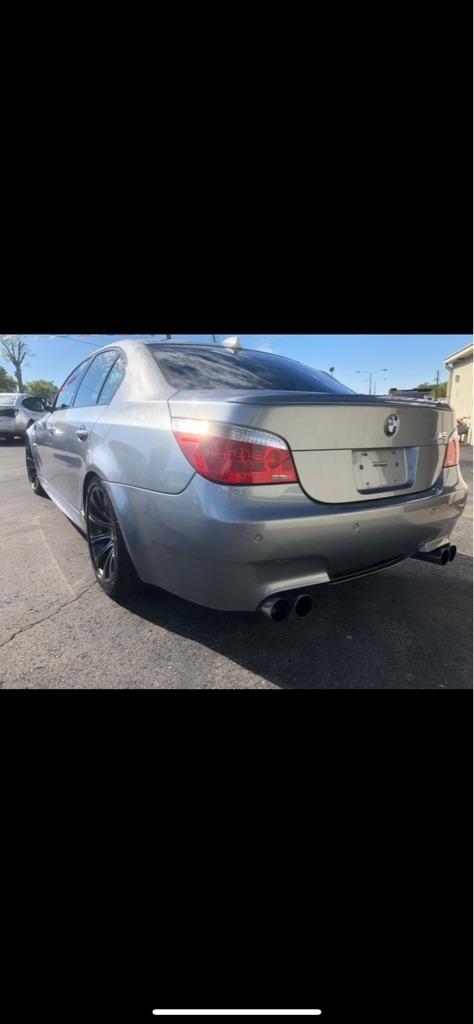 BMW M5 Sedan 2007