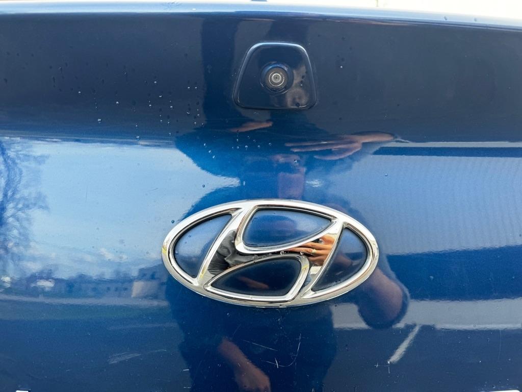 Hyundai Elantra Limited 2019