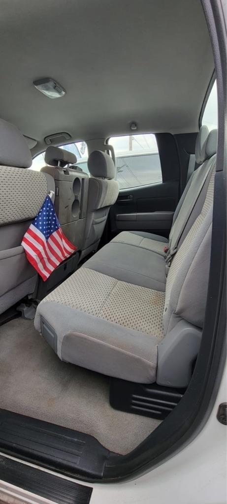 Toyota Tundra Tundra-Grade Double Cab 4.6L 4WD 2010