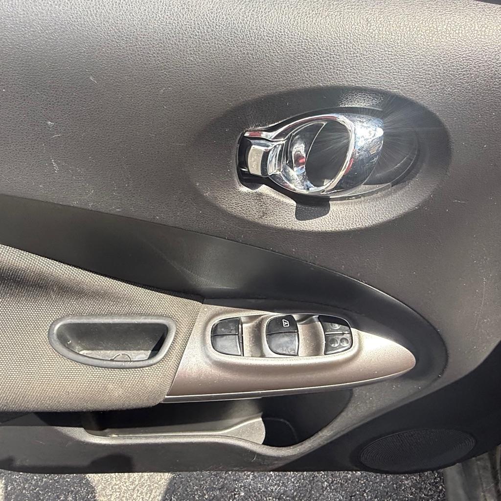 Nissan Juke S AWD 2012