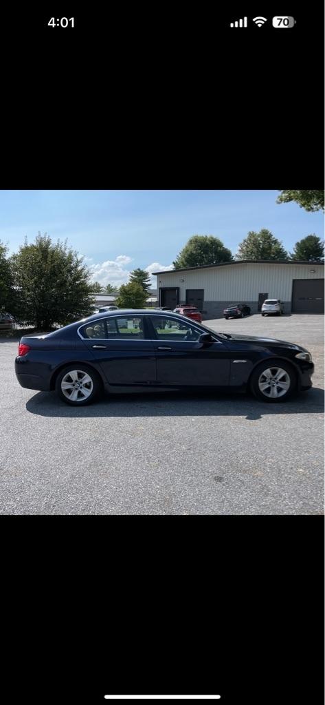 BMW 5-Series 528i 2012