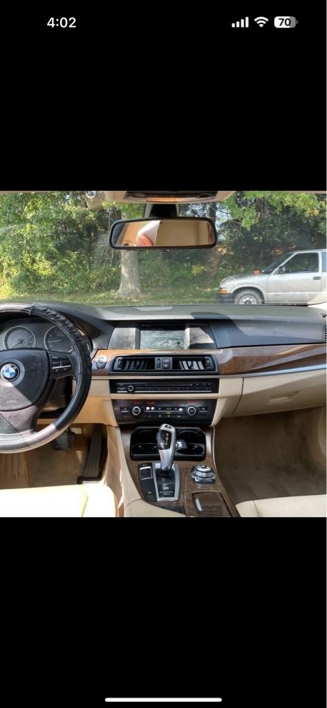 BMW 5-Series 528i 2012