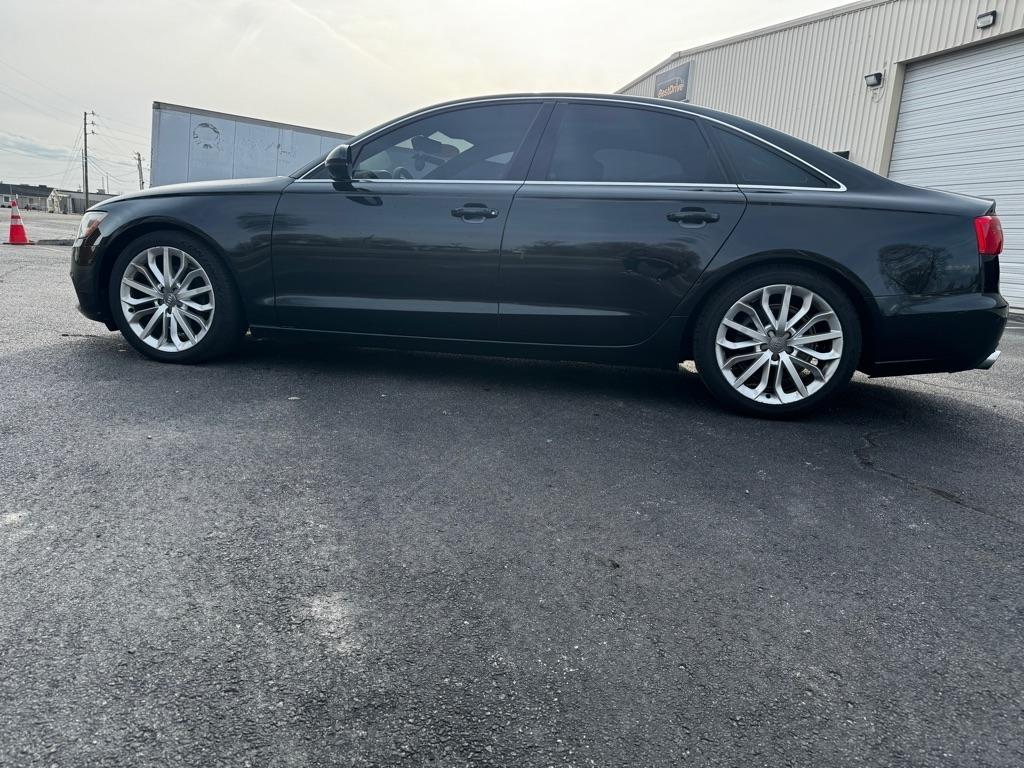 Audi A6 2.0T Premium Sedan FrontTrak Multitronic 2012