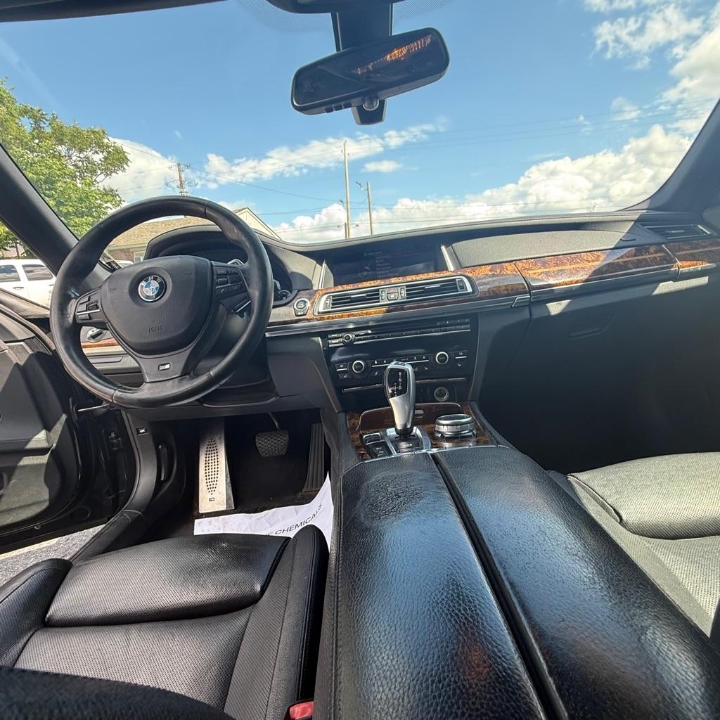 BMW 7-Series 740Li xDrive 2015