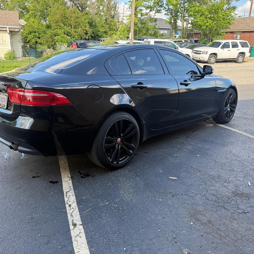 Jaguar XE 25t 2019