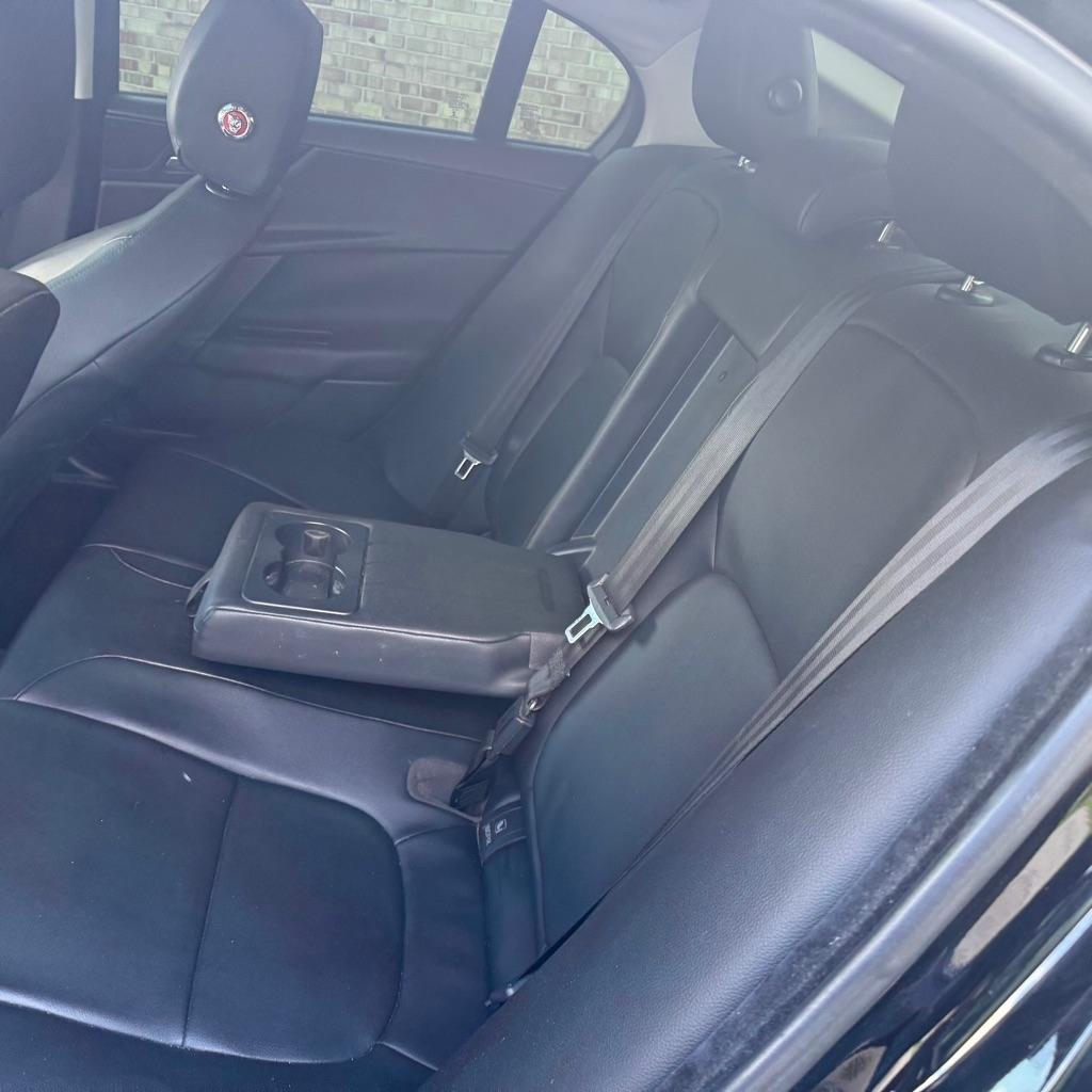 Jaguar XE 25t 2019