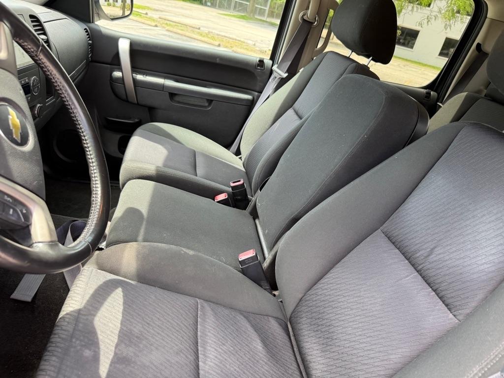 Chevrolet Silverado 1500 LT Crew Cab 4WD 2012