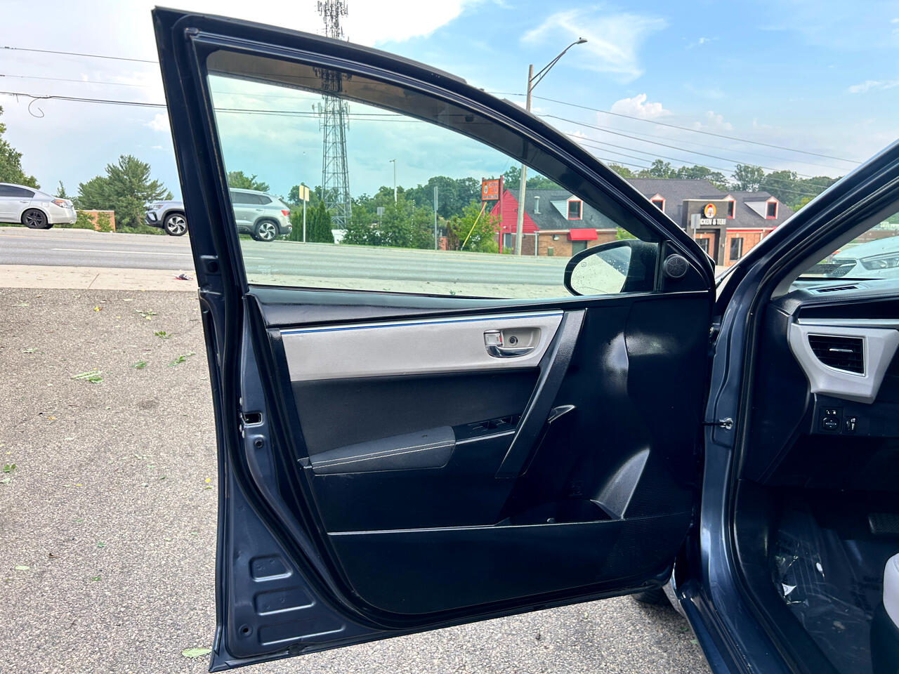 Toyota Corolla 4dr Sdn CVT S w/Special Edition Pkg (Natl) 2016 Toyota Corolla 4dr Sdn CVT S w/Special Edition Pkg (Natl) 2016