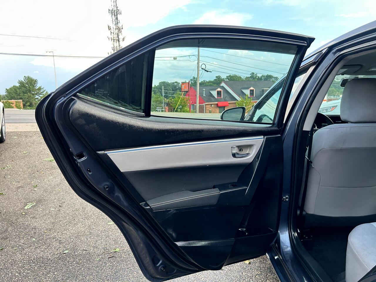 Toyota Corolla 4dr Sdn CVT S w/Special Edition Pkg (Natl) 2016 Toyota Corolla 4dr Sdn CVT S w/Special Edition Pkg (Natl) 2016
