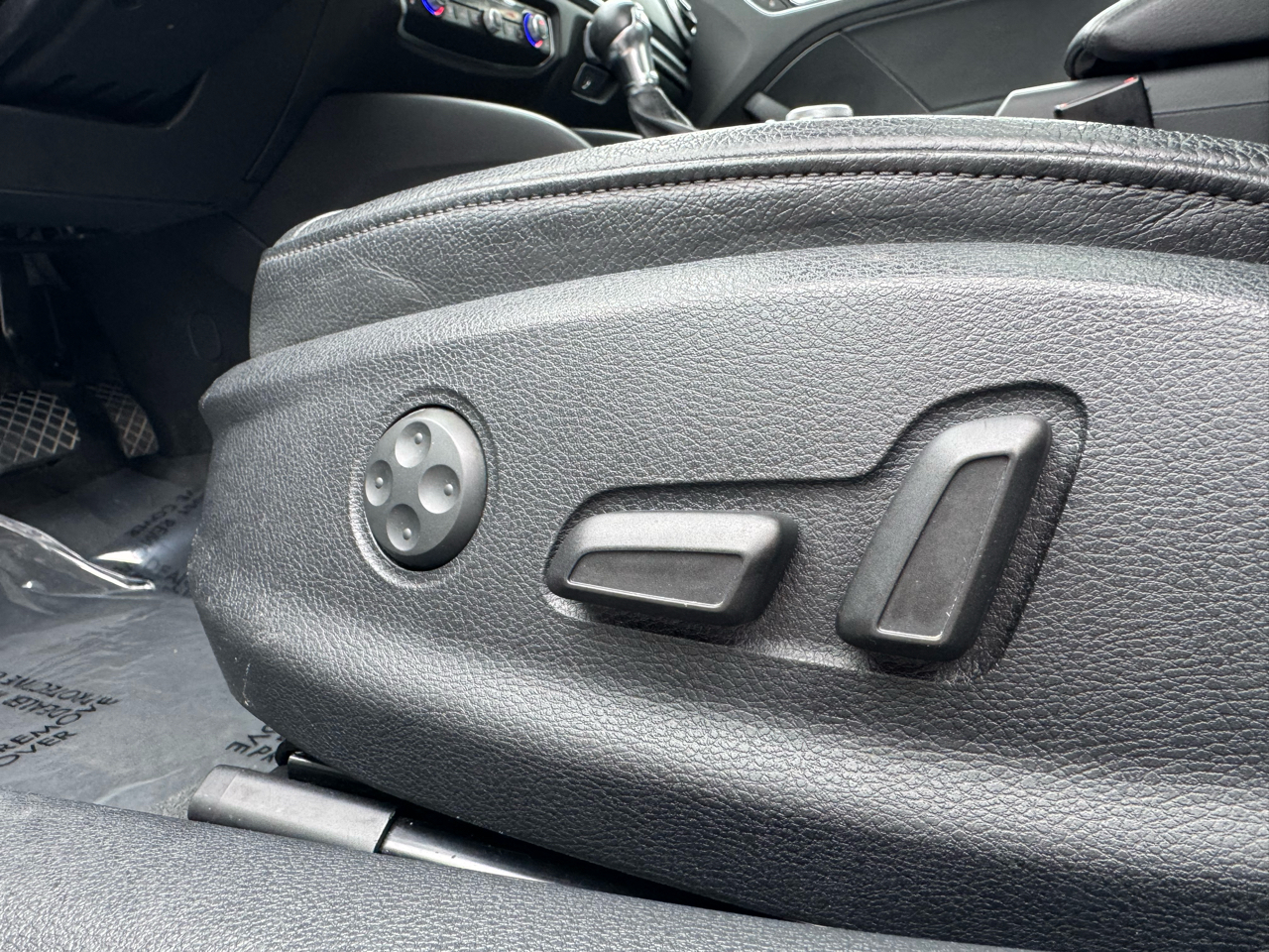 Audi A3 4dr Sdn quattro 2.0T Premium Plus 2015 Audi A3 4dr Sdn quattro 2.0T Premium Plus 2015