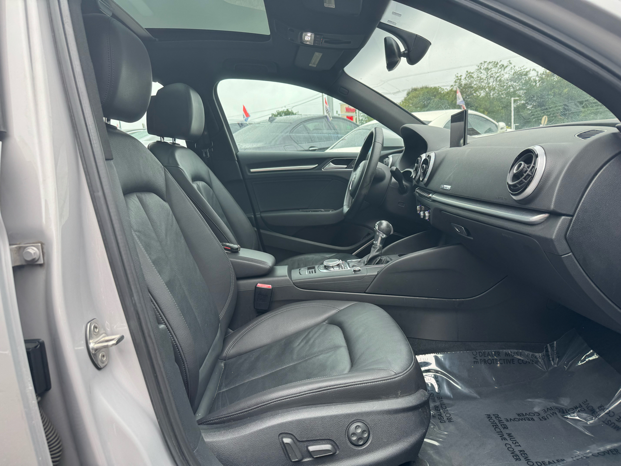 Audi A3 4dr Sdn quattro 2.0T Premium Plus 2015 Audi A3 4dr Sdn quattro 2.0T Premium Plus 2015