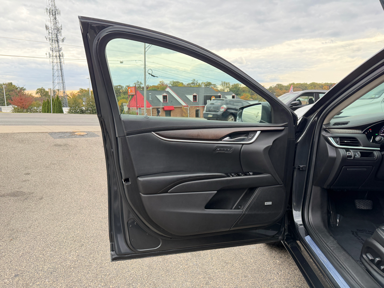 Cadillac XTS 4dr Sdn Luxury FWD 2018 Cadillac XTS 4dr Sdn Luxury FWD 2018