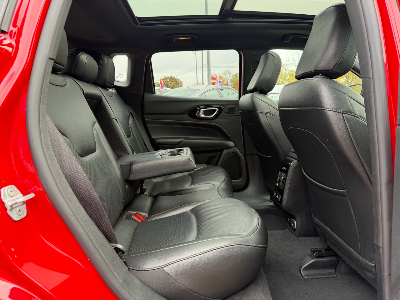 Jeep Compass (RED) Edition 4x4 2022 Jeep Compass (RED) Edition 4x4 2022