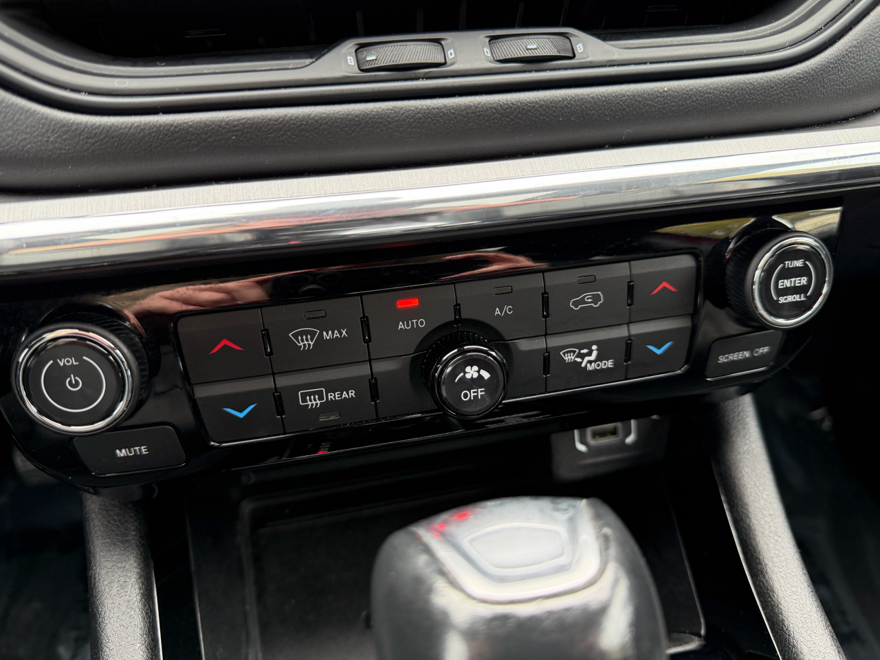 Jeep Compass (RED) Edition 4x4 2022 Jeep Compass (RED) Edition 4x4 2022