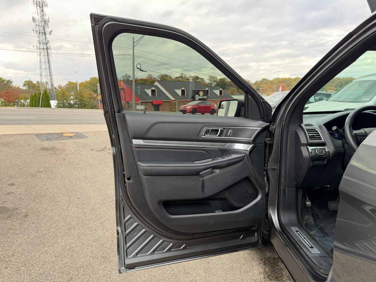 Ford Explorer Sport 4WD 2018 Ford Explorer Sport 4WD 2018