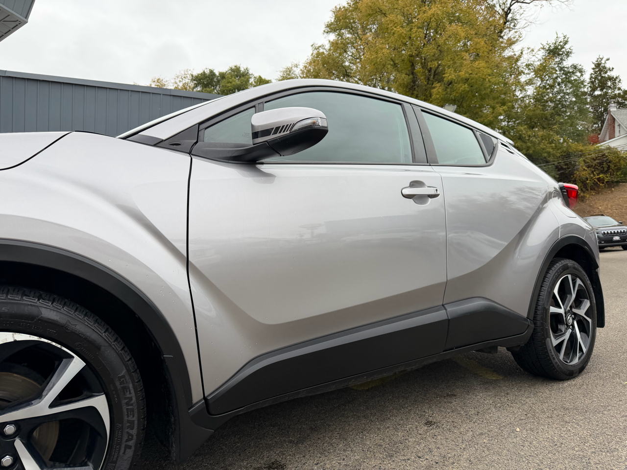 Toyota C-HR XLE FWD (Natl) 2018 Toyota C-HR XLE FWD (Natl) 2018