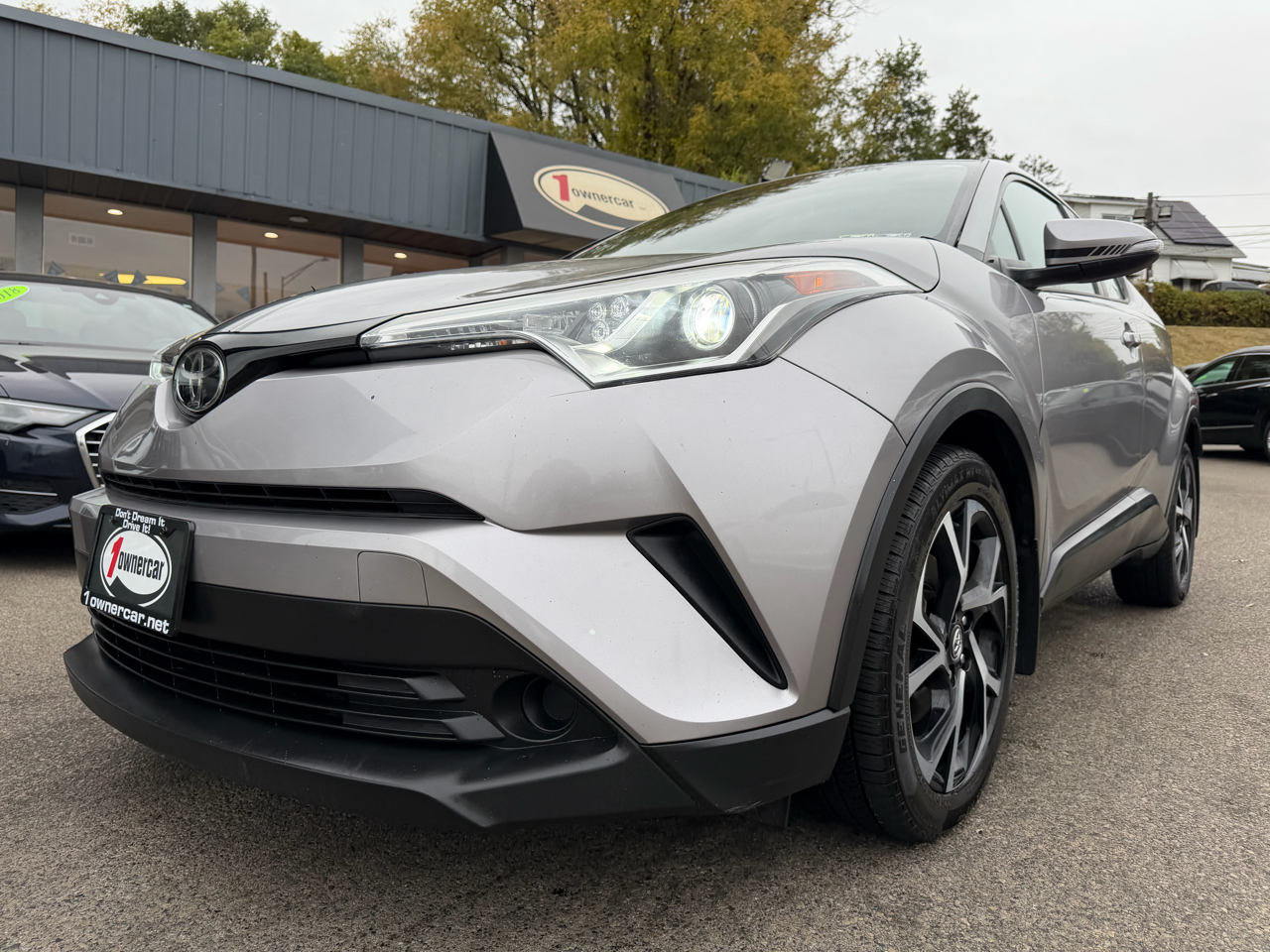 Toyota C-HR XLE FWD (Natl) 2018 Toyota C-HR XLE FWD (Natl) 2018