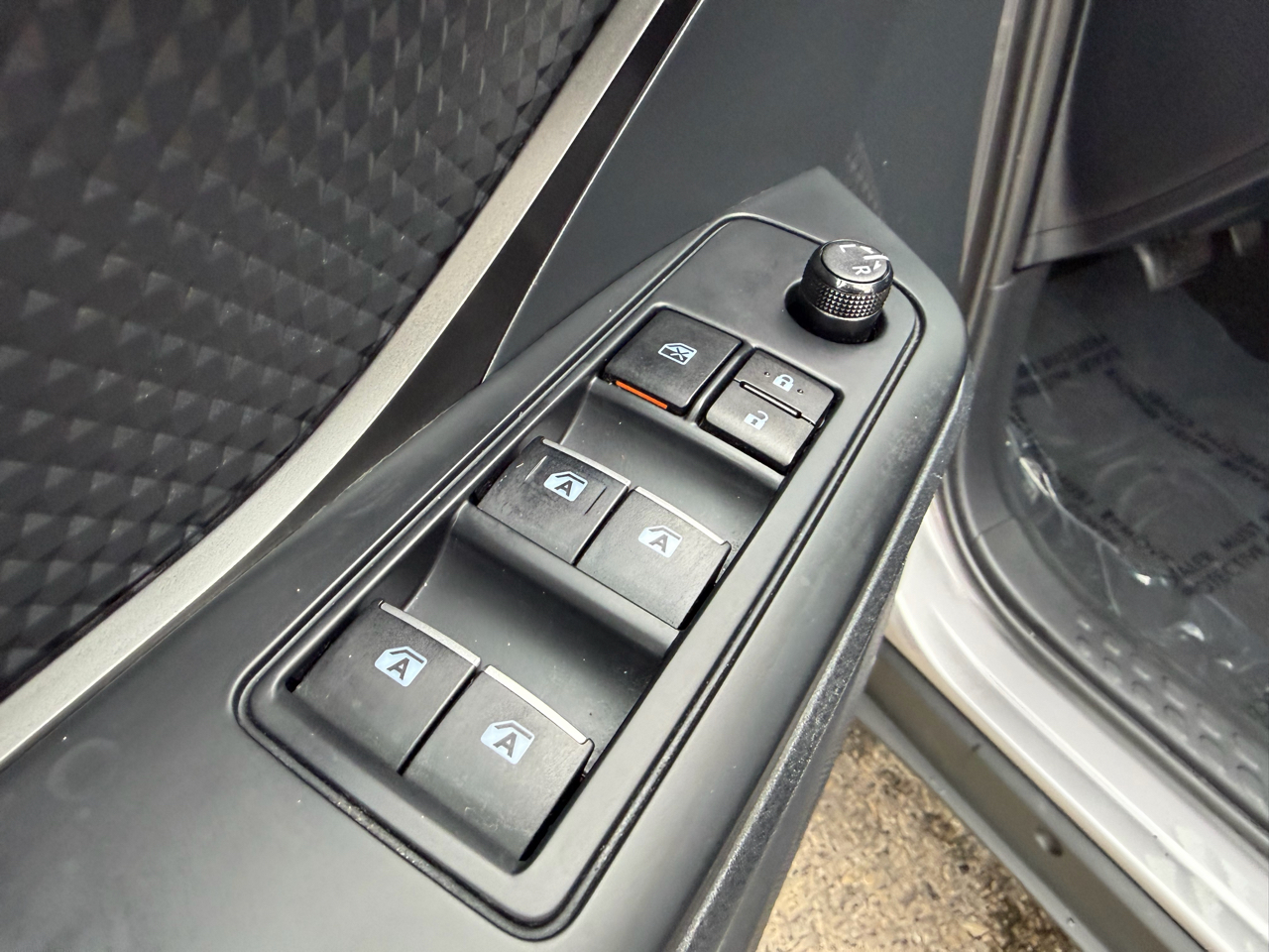 Toyota C-HR XLE FWD (Natl) 2018 Toyota C-HR XLE FWD (Natl) 2018