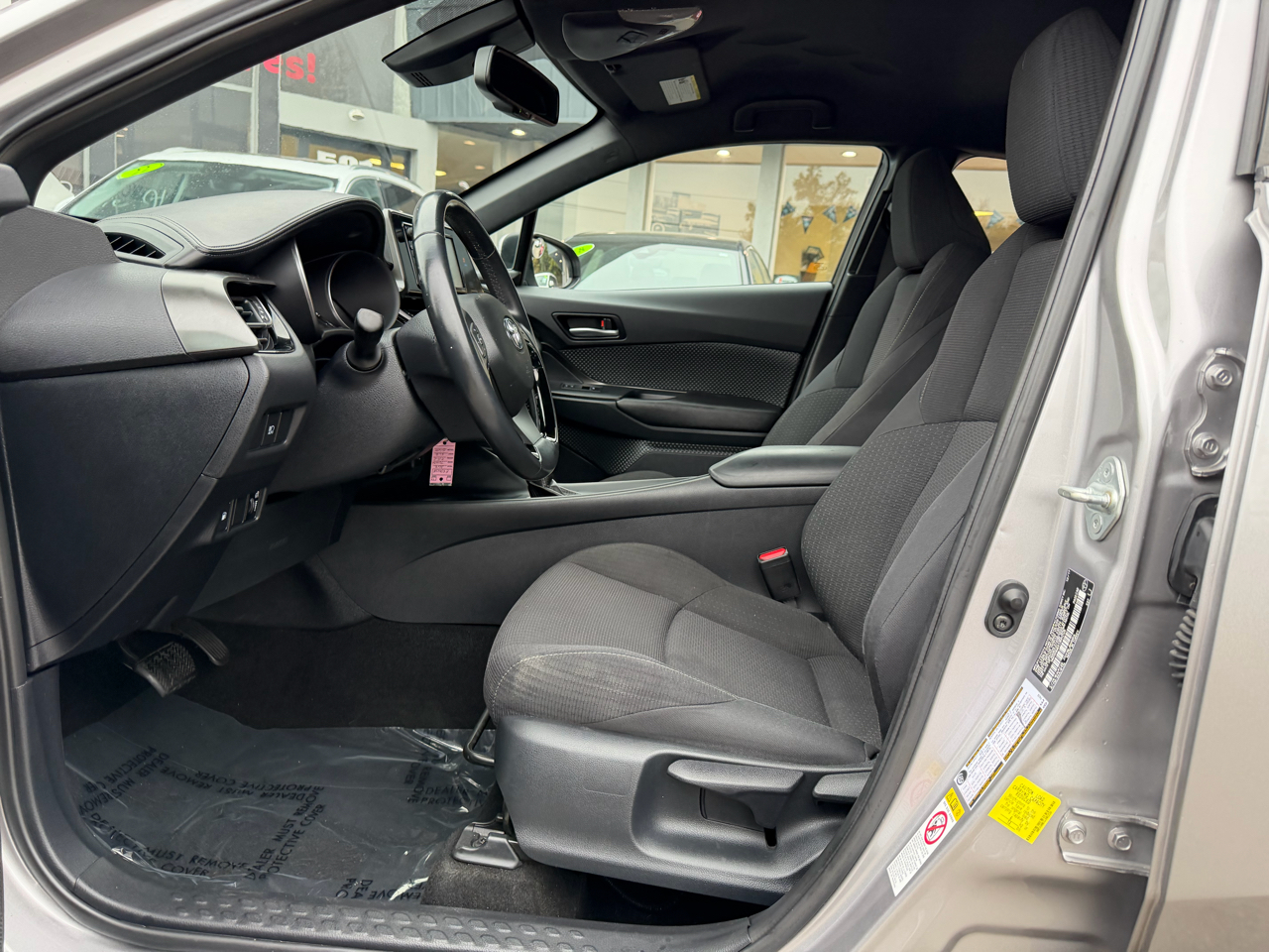 Toyota C-HR XLE FWD (Natl) 2018 Toyota C-HR XLE FWD (Natl) 2018