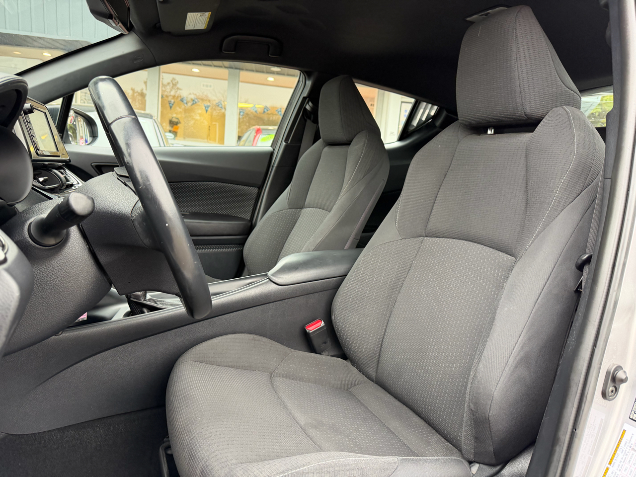 Toyota C-HR XLE FWD (Natl) 2018 Toyota C-HR XLE FWD (Natl) 2018