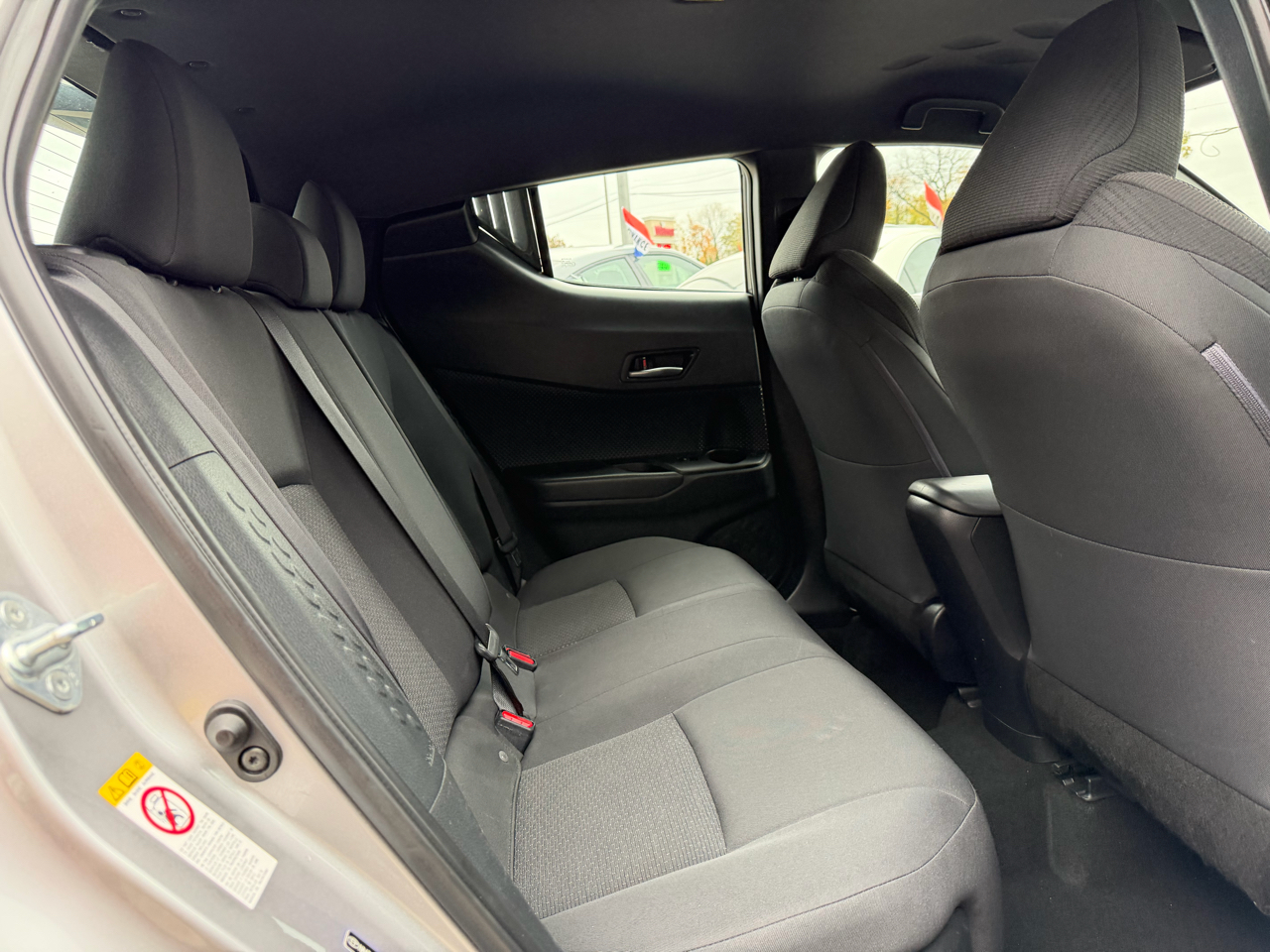 Toyota C-HR XLE FWD (Natl) 2018 Toyota C-HR XLE FWD (Natl) 2018