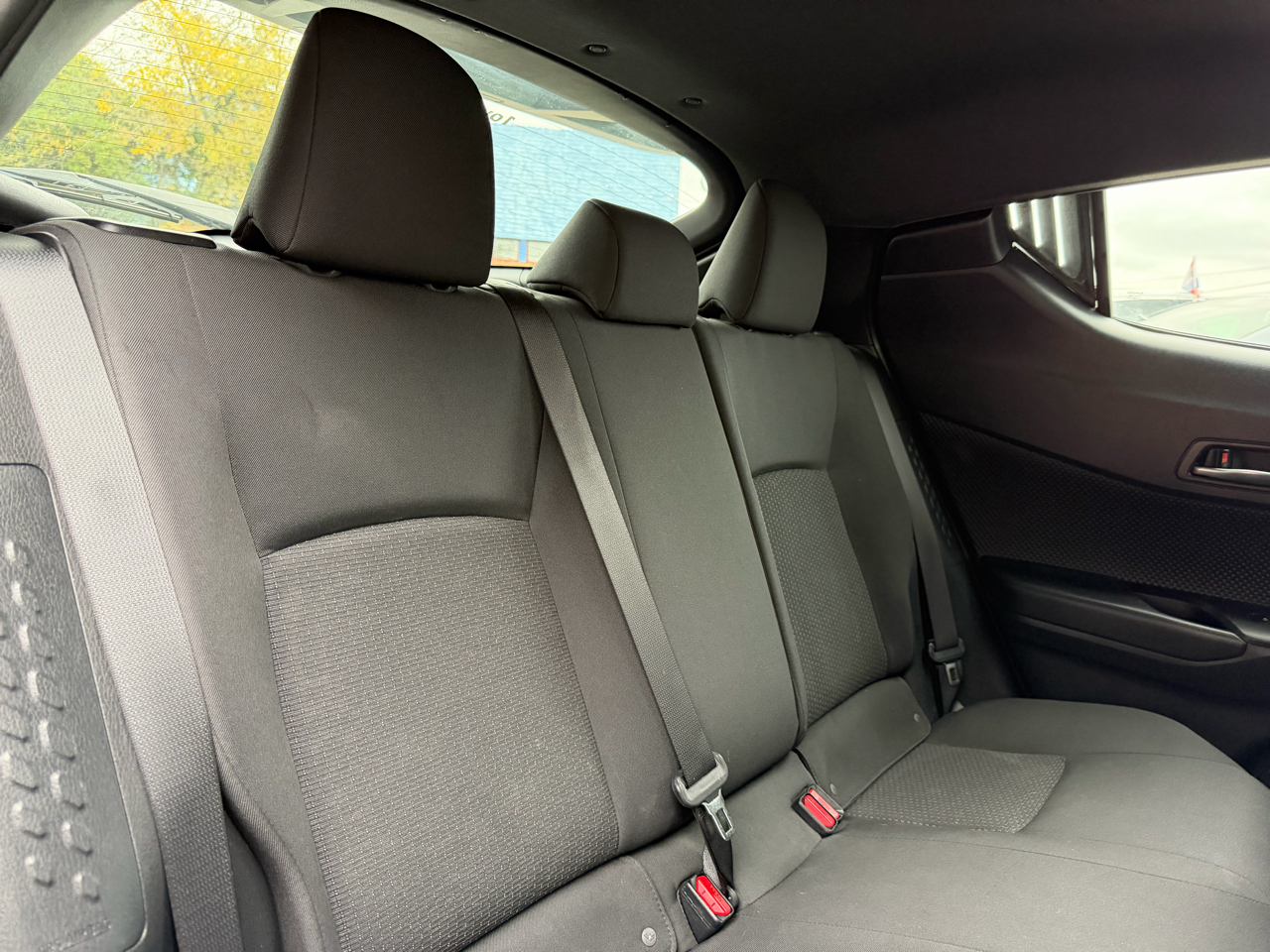 Toyota C-HR XLE FWD (Natl) 2018 Toyota C-HR XLE FWD (Natl) 2018