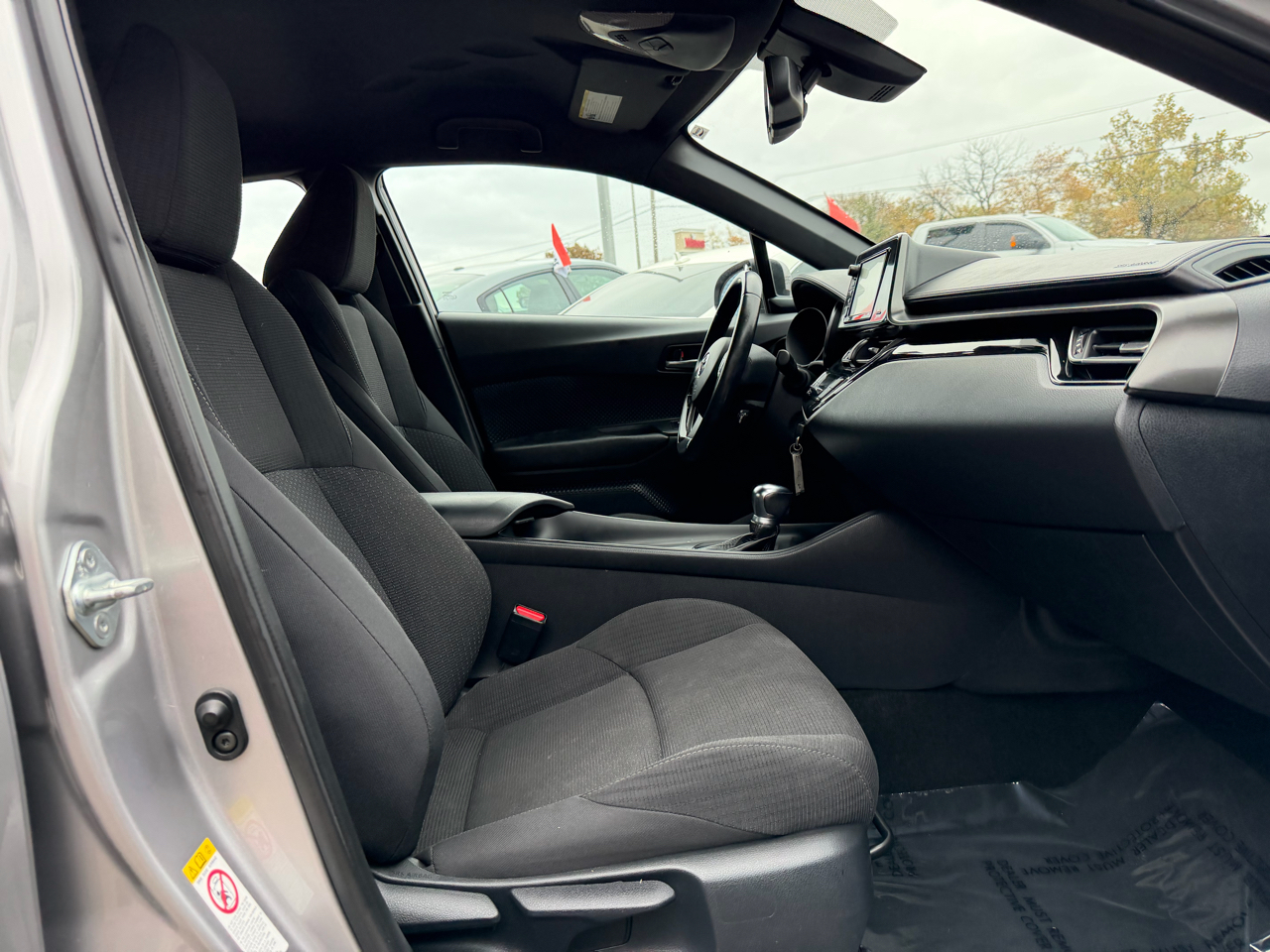 Toyota C-HR XLE FWD (Natl) 2018 Toyota C-HR XLE FWD (Natl) 2018