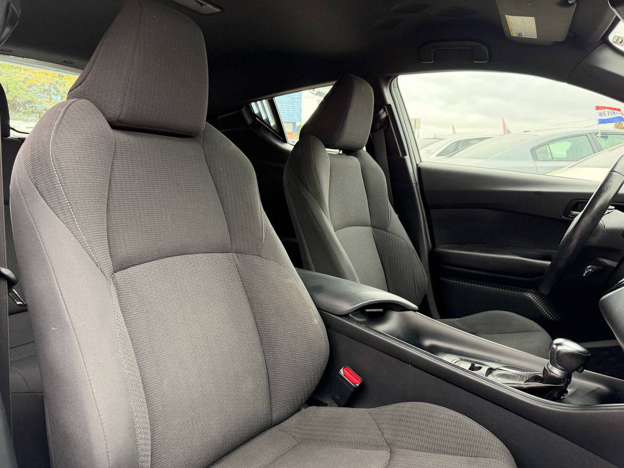 Toyota C-HR XLE FWD (Natl) 2018 Toyota C-HR XLE FWD (Natl) 2018