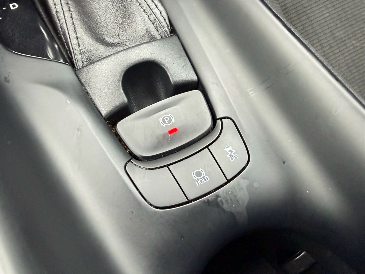 Toyota C-HR XLE FWD (Natl) 2018 Toyota C-HR XLE FWD (Natl) 2018