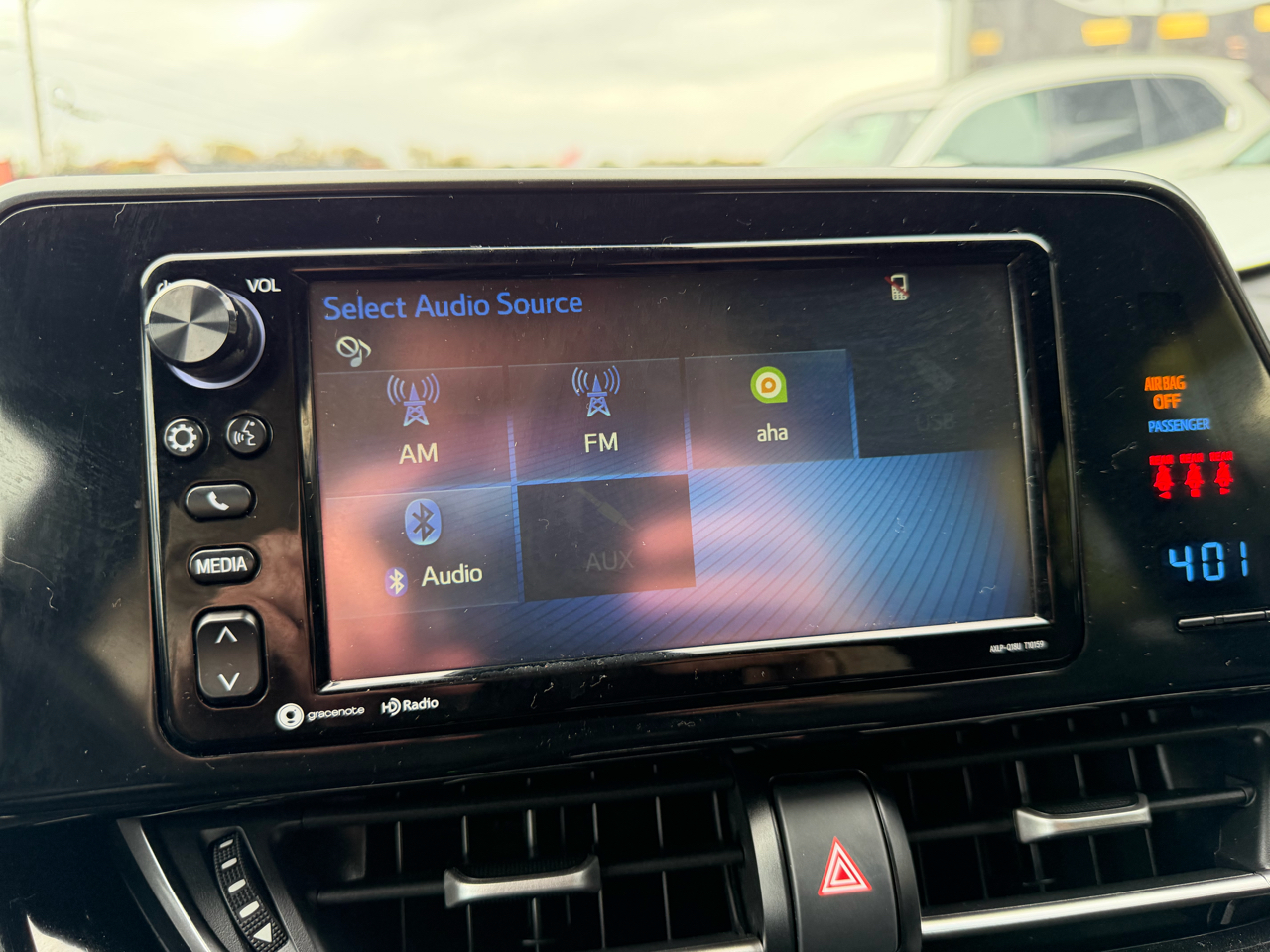 Toyota C-HR XLE FWD (Natl) 2018 Toyota C-HR XLE FWD (Natl) 2018