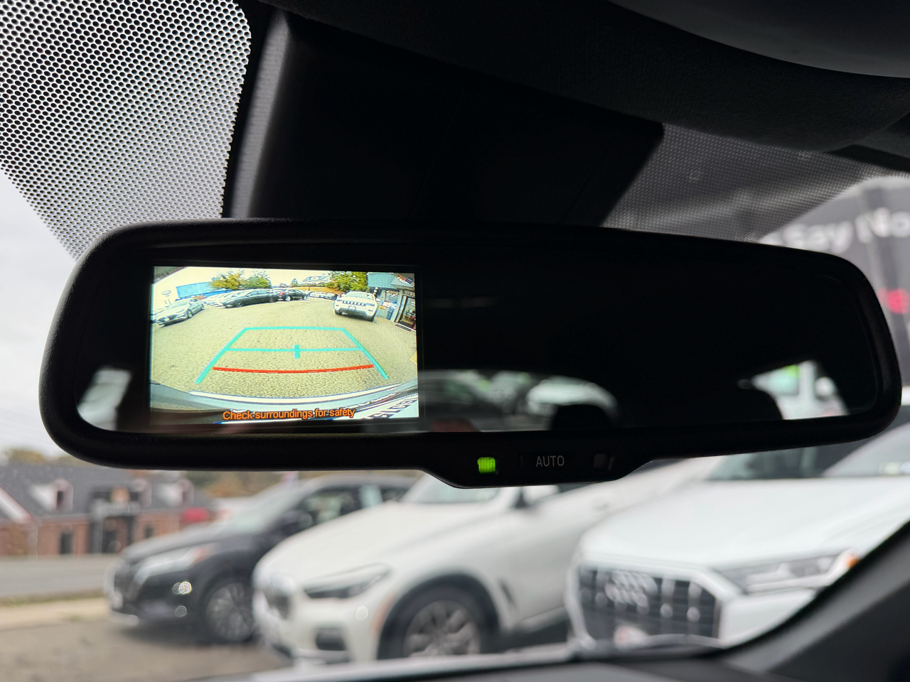 Toyota C-HR XLE FWD (Natl) 2018 Toyota C-HR XLE FWD (Natl) 2018