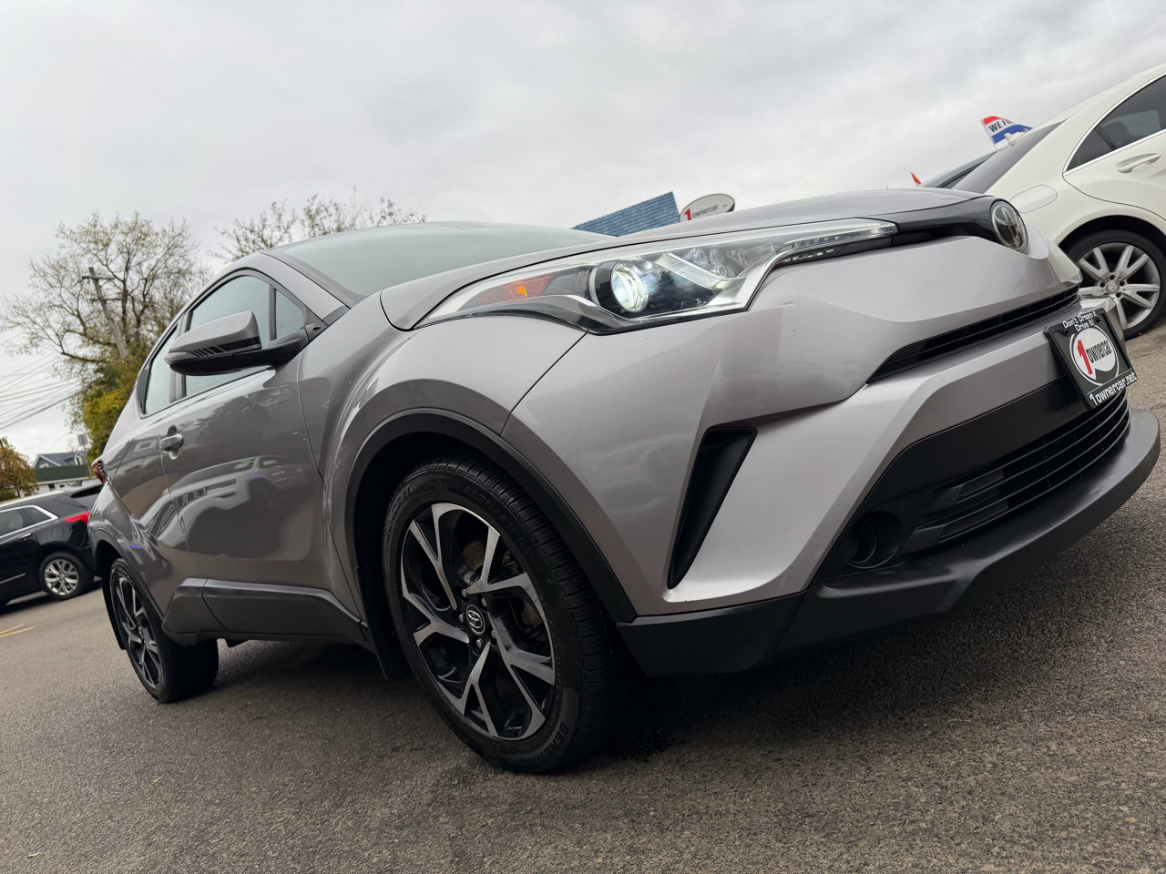 Toyota C-HR XLE FWD (Natl) 2018 Toyota C-HR XLE FWD (Natl) 2018