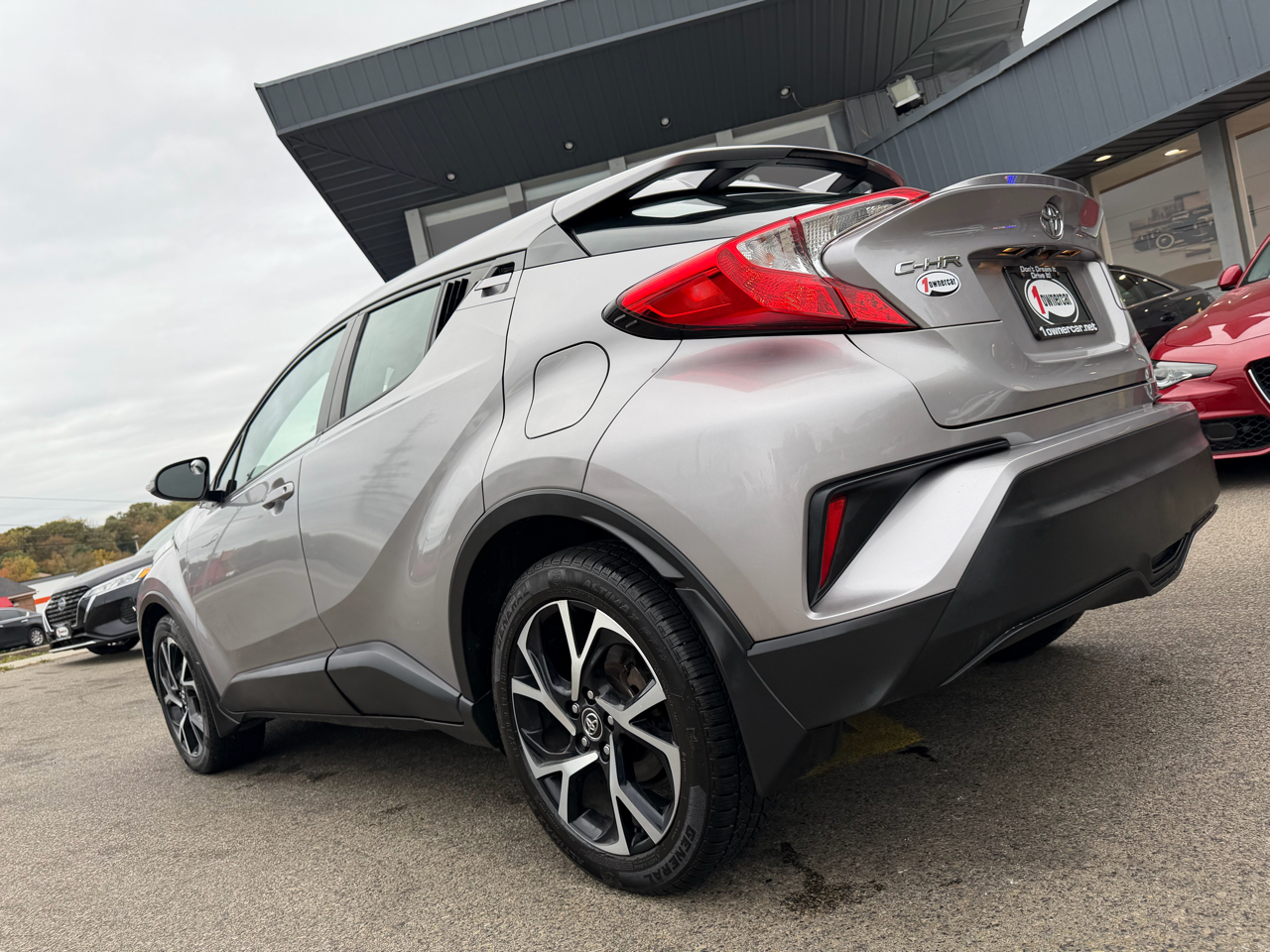 Toyota C-HR XLE FWD (Natl) 2018 Toyota C-HR XLE FWD (Natl) 2018