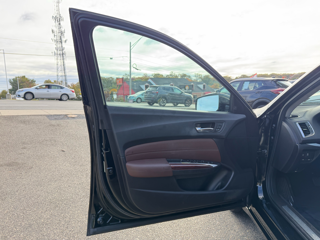 Acura TLX 4dr Sdn FWD V6 Tech 2015 Acura TLX 4dr Sdn FWD V6 Tech 2015