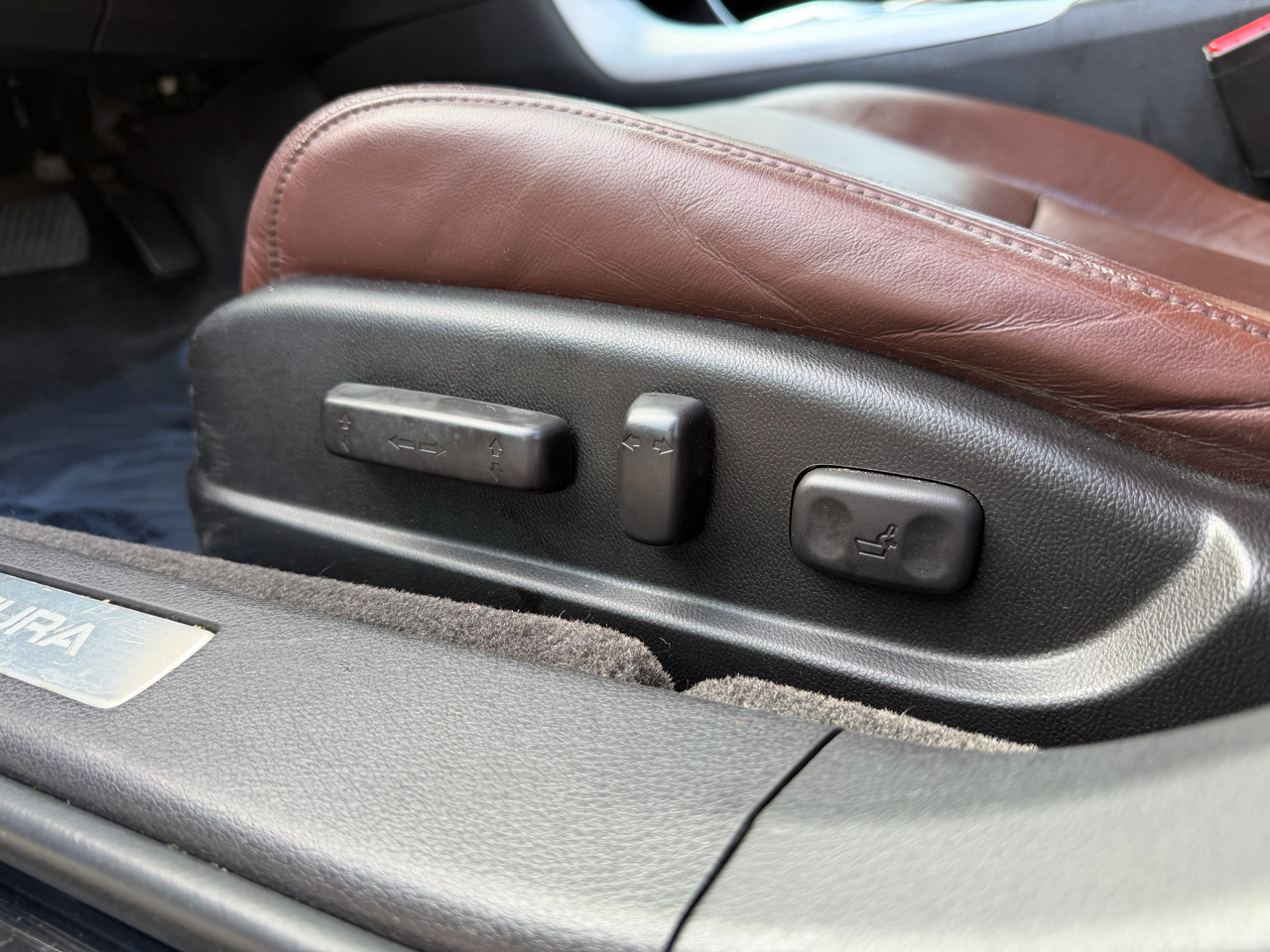 Acura TLX 4dr Sdn FWD V6 Tech 2015 Acura TLX 4dr Sdn FWD V6 Tech 2015