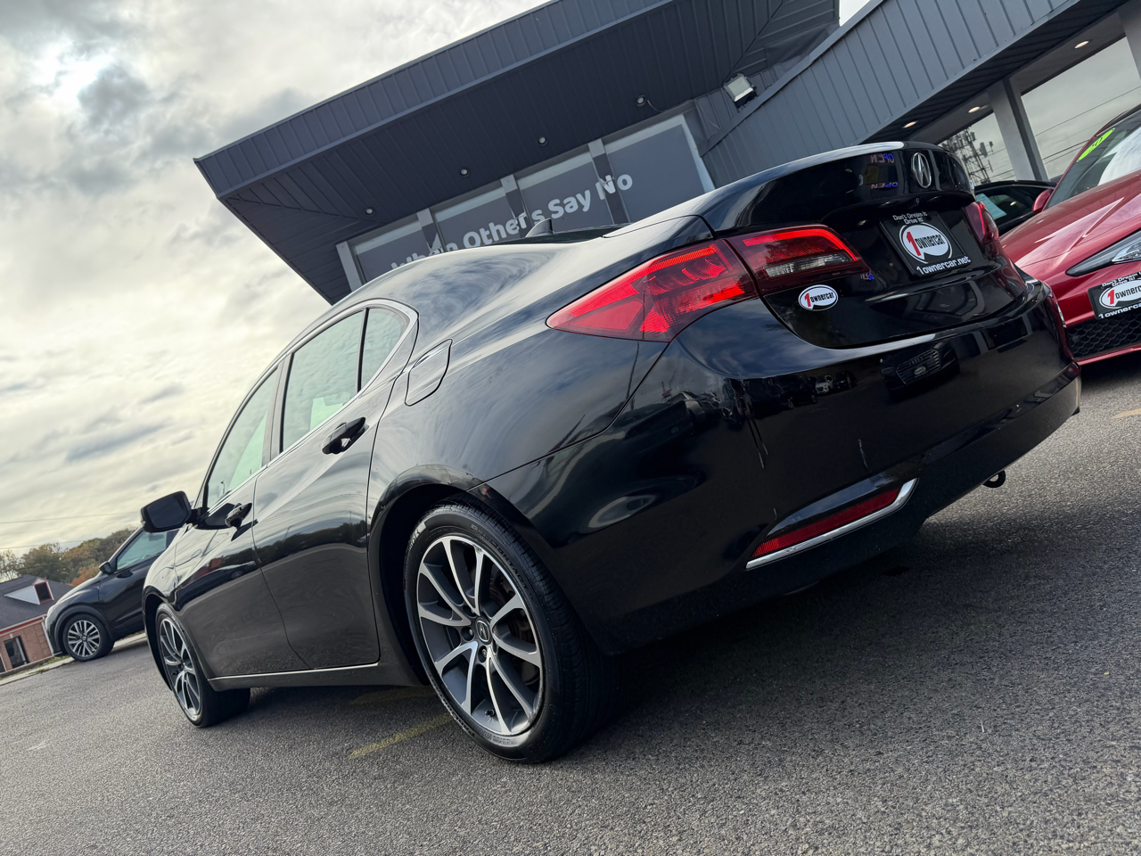 Acura TLX 4dr Sdn FWD V6 Tech 2015 Acura TLX 4dr Sdn FWD V6 Tech 2015