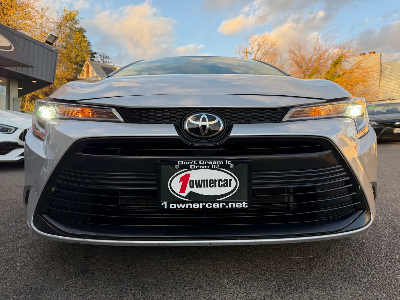 2023 Toyota Corolla LE photo 4