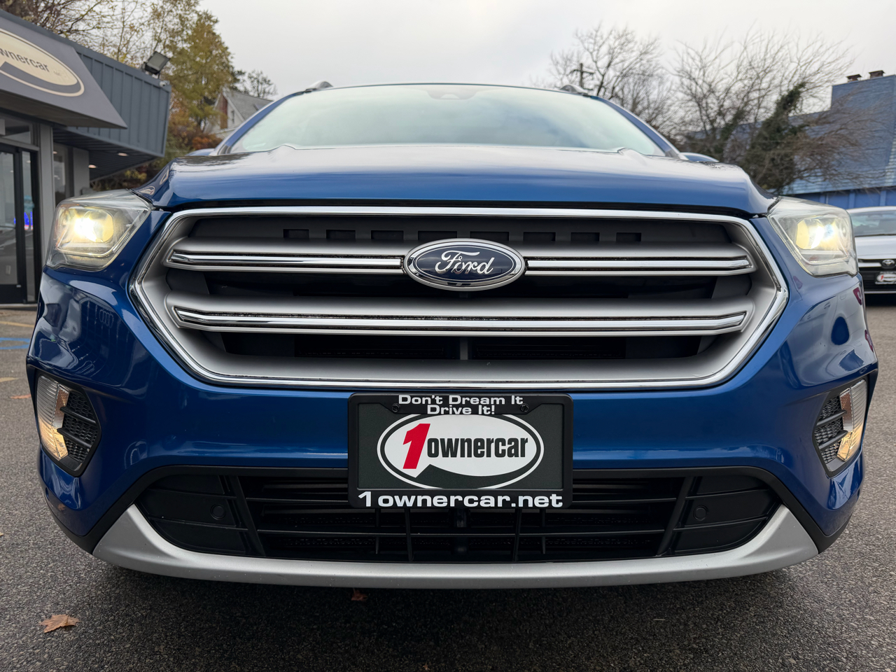 2017 Ford Escape Titanium photo 2