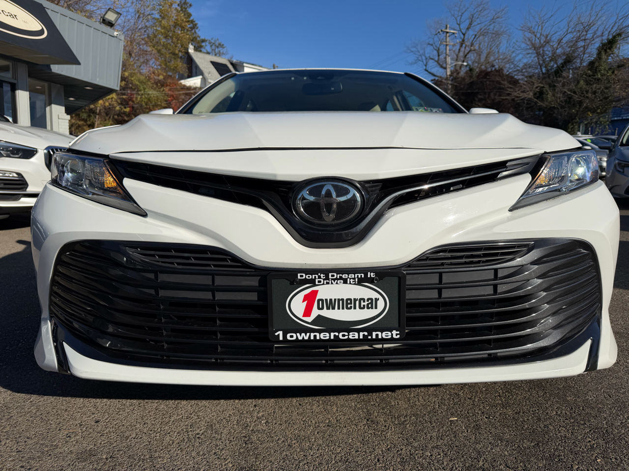 2018 Toyota Camry SE XLE photo 4