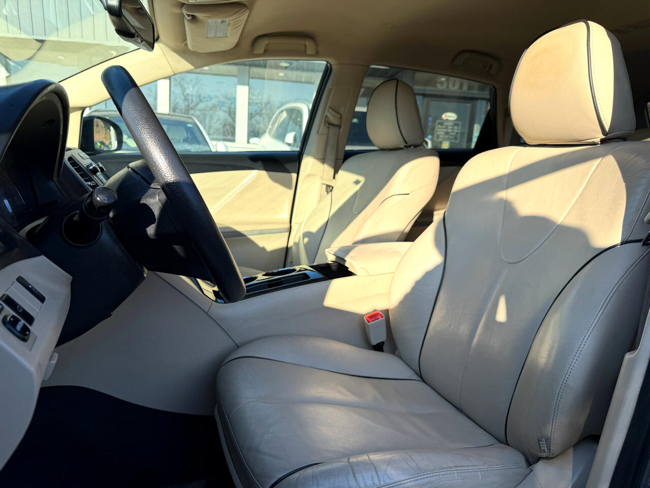 Toyota Venza 4dr Wgn V6 FWD (Natl) 2011