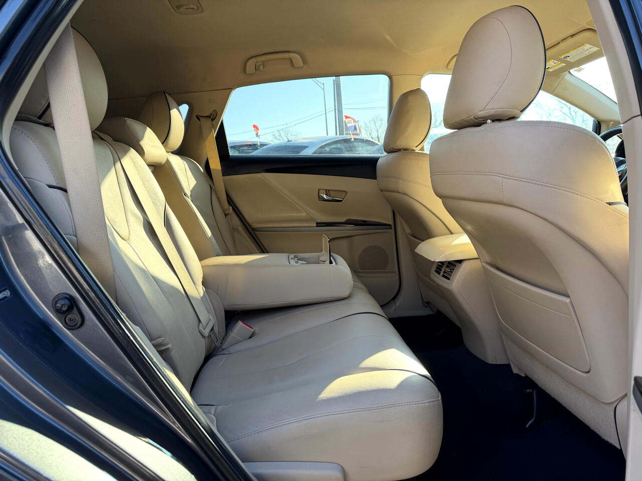 Toyota Venza 4dr Wgn V6 FWD (Natl) 2011