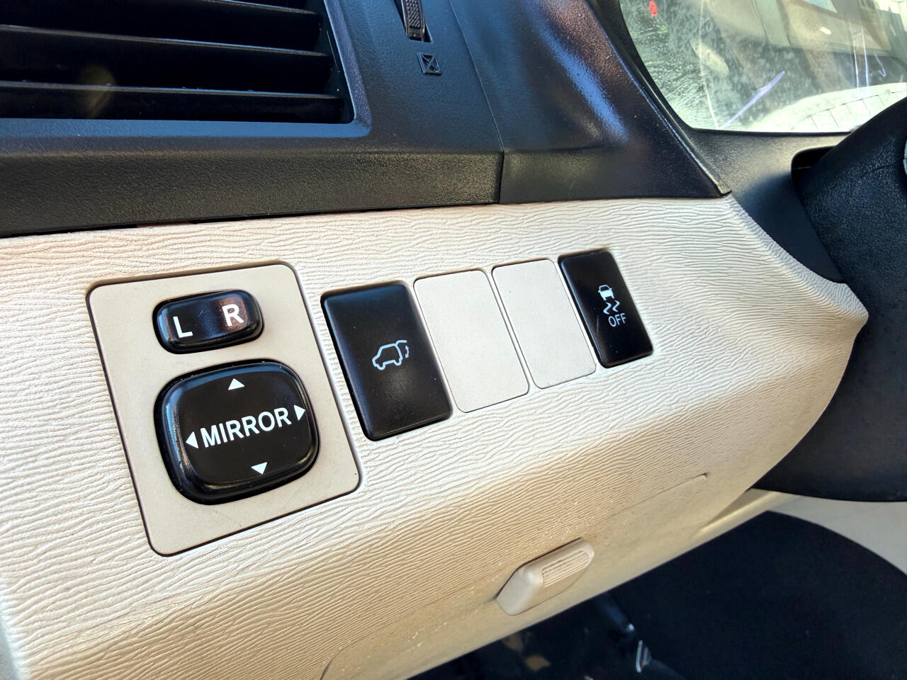 Toyota Venza 4dr Wgn V6 FWD (Natl) 2011